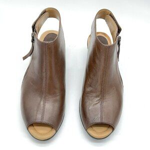 Earth Buttery Soft Leather Sandals Peep Toe Booties Dark Brown Zip Up Sz 9 Wide